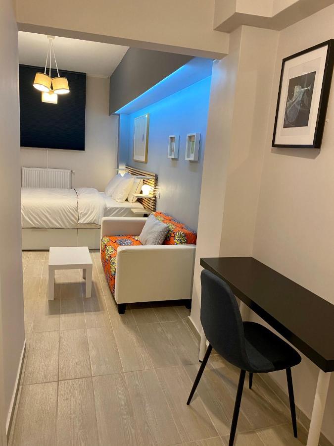 For A Genuine Athenian Homestay! المظهر الخارجي الصورة